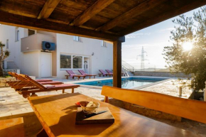 Villa Anabella peaceful holiday home with pool